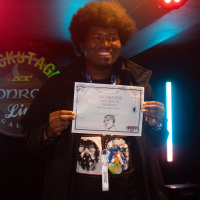 Portrait by Jessica Felicio