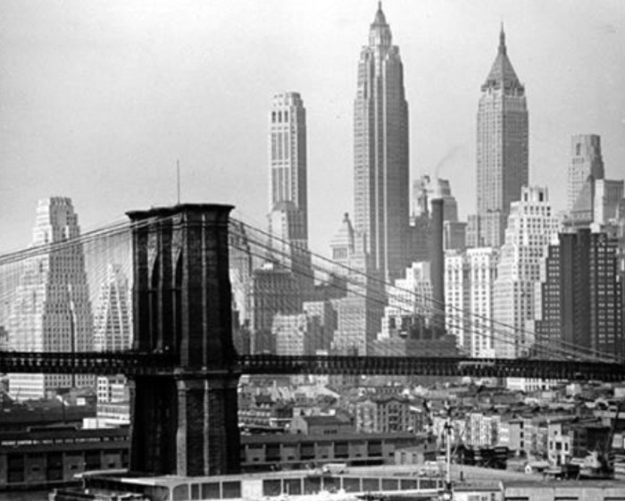 Black and White ticket Tues 18 November 2025 @8pm